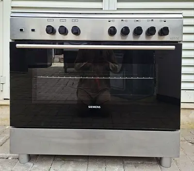 Siemens gas cooker for sale Neat and clean 90×60