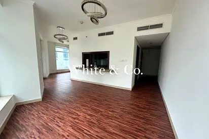 Unfurnished | Low Floor|Semi-Open Kitchen