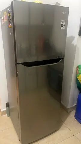 ثلاجه ماركة LG عشره قدم