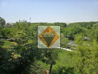 شقة مفروشة بالكامل للإيجار - غرفتين وصالة + 3 حمامات | إطلالة مباشرة على مول الجادة | مساحة 1250 قدم مربع | بسعر 120,000 درهم سنوياً