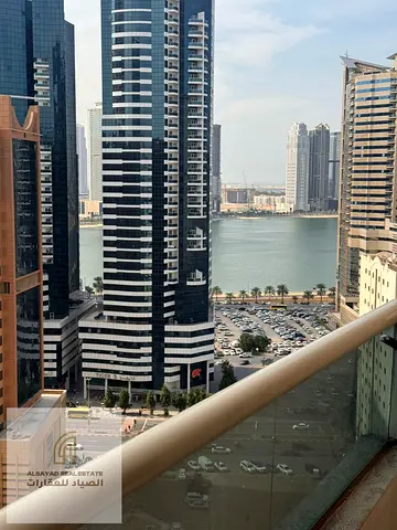 للبيع شقه غرفتين وصاله مع موقف مخصص باطلاله جانبيه ع بحر الممزر مع خدمات البرج من امن وحراسه ع مدار الساعه