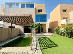 Single Row Spacious 5BR Villa Ready To Move