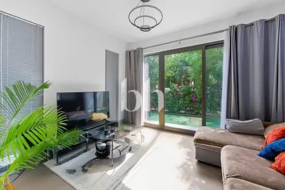 Single Row | Corner Unit | Landscaped