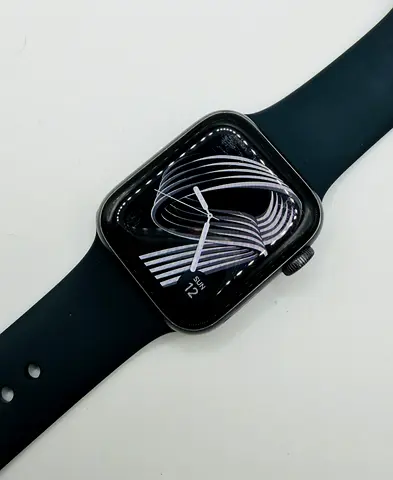 Apple Watch Series 6 (GPS, 40mm) - Space Grey