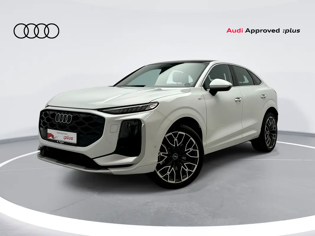 Audi Q3 2026 — photo 1 of 16