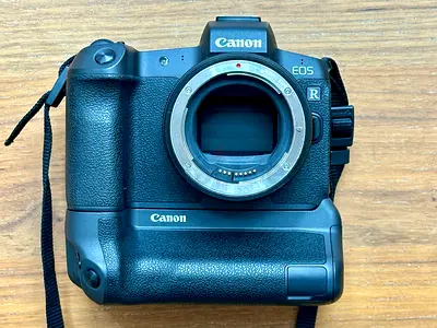 Canon EOS R