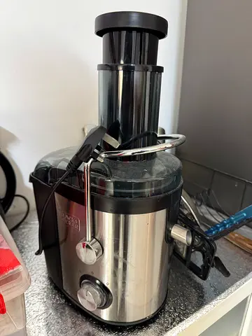 Quality Juicer in Good Condition for Sale less than 6 months under warranty