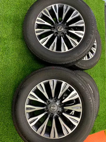 Original wheels Nissan patrol platinum