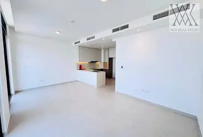 SINGLE ROW | UPGRADED BACKYARD | BEST PRICE