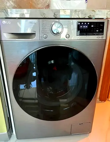 LG new model 10 kg washing machine digital ThinQ model like new condition.