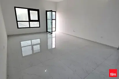 Spacious | Closed Kitchen | Corner Unit | Maids