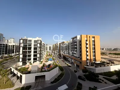 Corner 2BR | High Floor | Pool & Boulevard View | Chiller Free