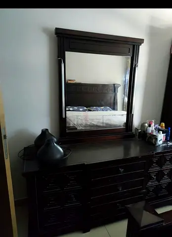Dressing table