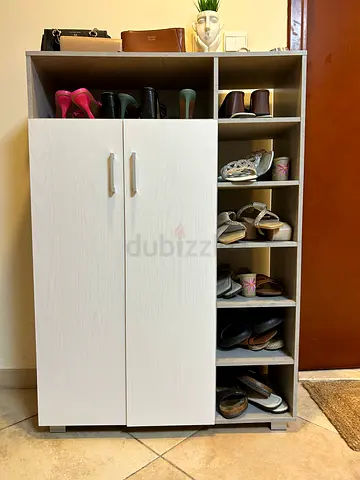 Compact White Shoe Cabinet with Open Side Shelves - Good Condition