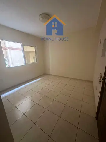 استوديو للايجار السنوي  القاسميه - الند