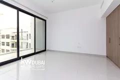 Balcony | Unfurnished | Vacant