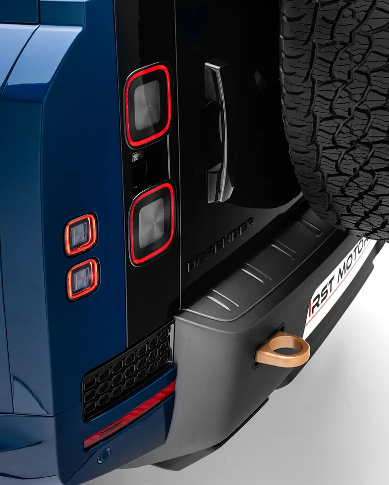 Land Rover Defender 2026