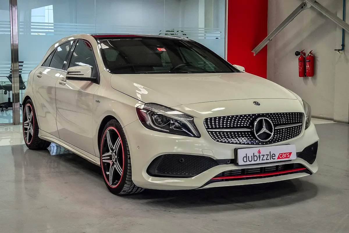 Mercedes-Benz A-Class 2018 — photo 1 of 15