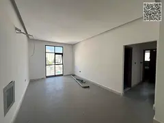 Modern One Bedroom Hall Apartment with Functional Kitchen and Two Bathrooms Prime Location Close to