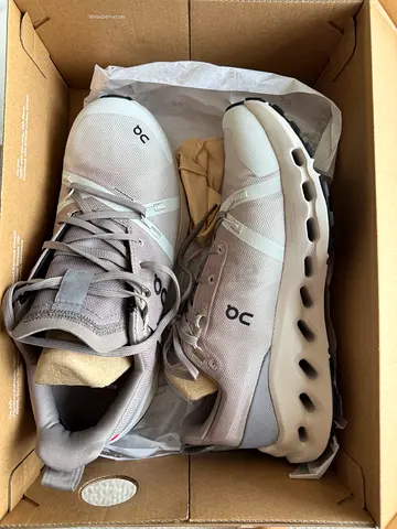 On Running Cloudmonster Women’s Running Shoes – Brand New