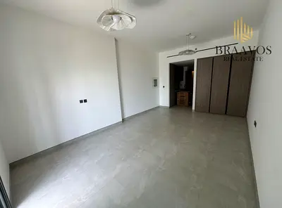 NEW BUILDING | SPACIOUS | READY