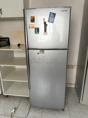 Fridge for sale - 200 aed