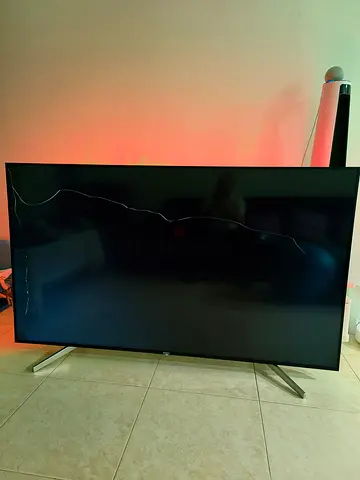 Sony BRAVIA 75 (X7800F) - FOR PARTS ONLY - Cracked Screen