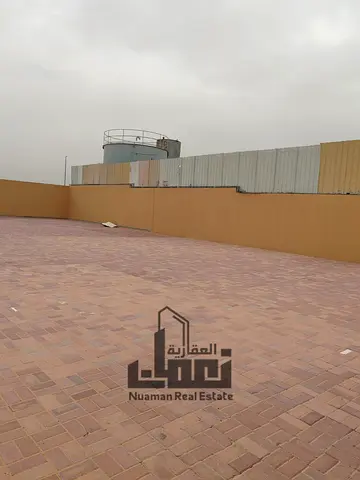 حوطة صناعية للإيجار في الصجعة S – موقع مميز وقريب من الشارع العام