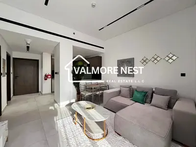 Spacious unit with great amenity I Premium finishing I Best pick