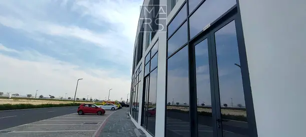 : Shops for rent in a vibrant commercial complex located in ajmal makan Al Hamriyah, Sharjah.