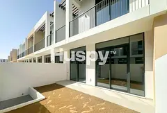 Pool View l Large Layout l Exclusive