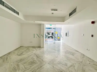Chiller Free, 1 Free Parking Suitable for Business Ready To Move In