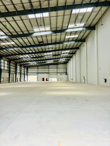 main road facing 12000 sqrft warehouse