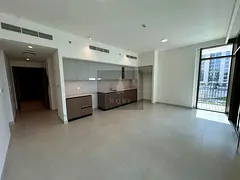 2BR | Creek Palace | Waterfront Living