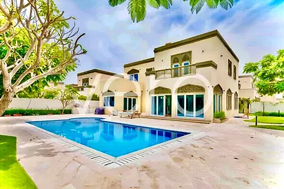 Large 4BR | Renovated | Pool | Rare View