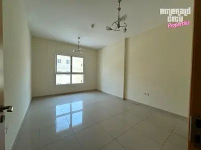 Family Building| Ready to Move In | Near School