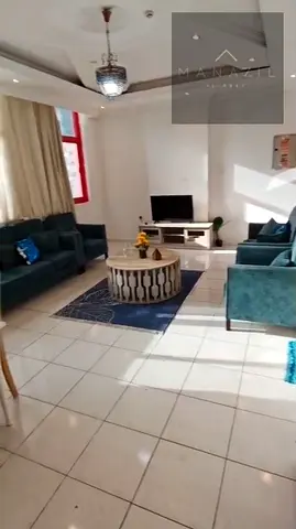 عرض لا يتكرر  ،،، شقه مفروشة غرفتين وصاله ،  مساحه كبيره جدا اطلاله بحريه في التعاون الشارقه