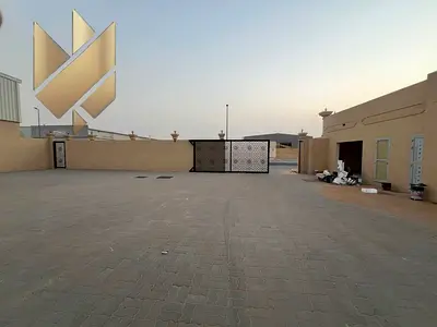 للايجار مصنع الصجعه | موقع استراتيجي | مساحه واسعه | تصميم عصري | 224 kw | شوروم للعرض | بها مستودع مغلق | مكاتب للاعمال | انظمه وسيستم للحريق | غرف |