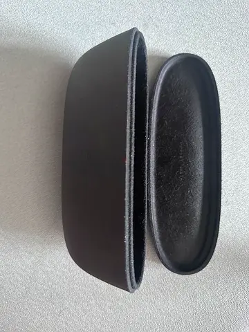 Oakley meta glasses case (no glasses)