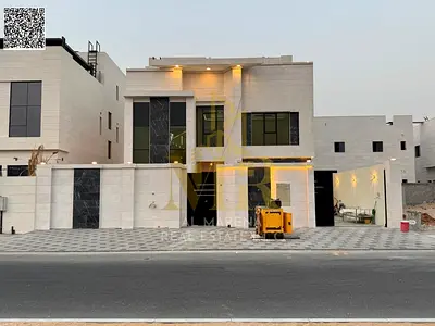 Villa for sale in one of the most prestigious areas of Ajman. Two floors, roof, and swimming pool. All-inclusive price. Located on the main street. Re