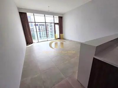 Maintenance Free | Fitted Kitchen | High Floor