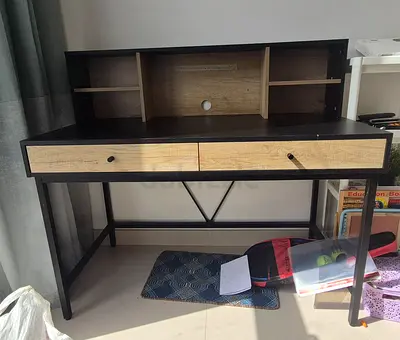 Study Table with rolling chair