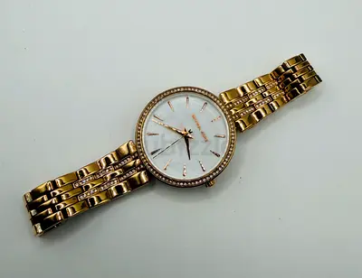 Michael Kors Mother Of Pearl Analog Womens Watch Gold Plated Metal