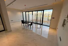 Modern Style| Direct Access To Park| Ready to Move