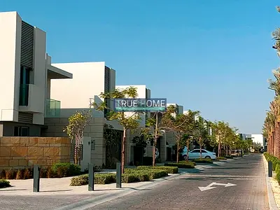 Largest Plot | Single Row | Prime Location