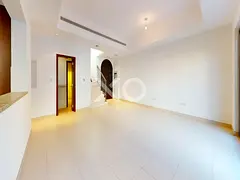VACANT NOW | 3M | NEXT TO POOL | EXCLUSIVE