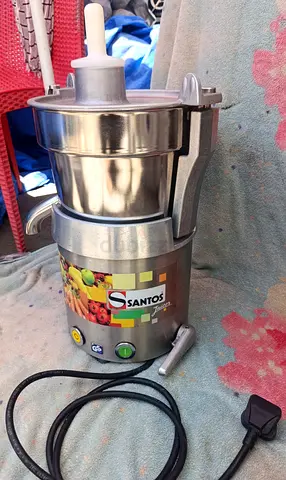 Santos Centrifugal Juicer Model 28 , commercial juice extractor