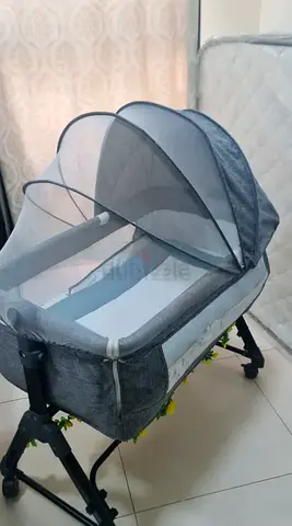 Portable Baby Bassinet with Mosquito Net