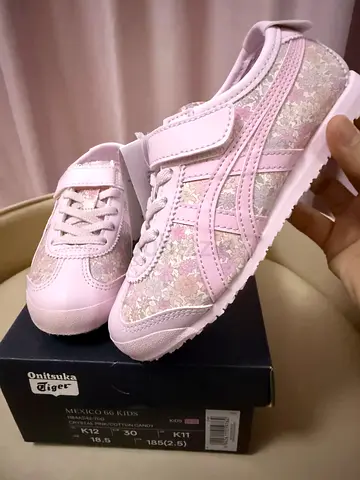 New release from Onitsuka!   Onitsuka Mexico 66 Spring Series Limited Edition 🌸