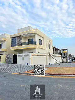 Corner villa for sale with a side yard and roof terrace, located on a main street. Features include